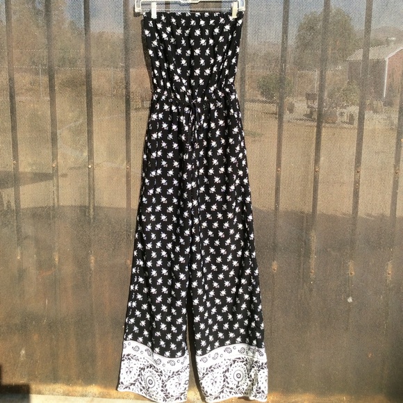Floral strapless jumpsuit! - Picture 2 of 2